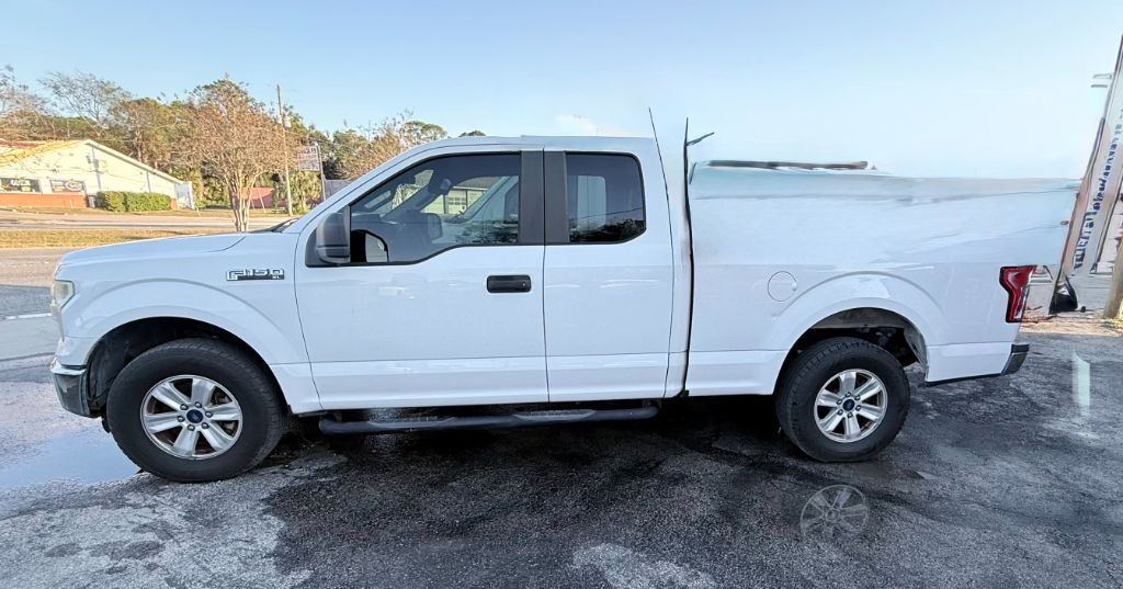 2004 Ford F-150 Heritage XL's photo
